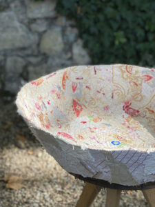 Les Cousardes Couturières et tapissières d'ameublement artisans d'art en provence verte