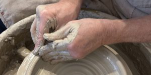 Nicholas Baker céramiste à Cotignac